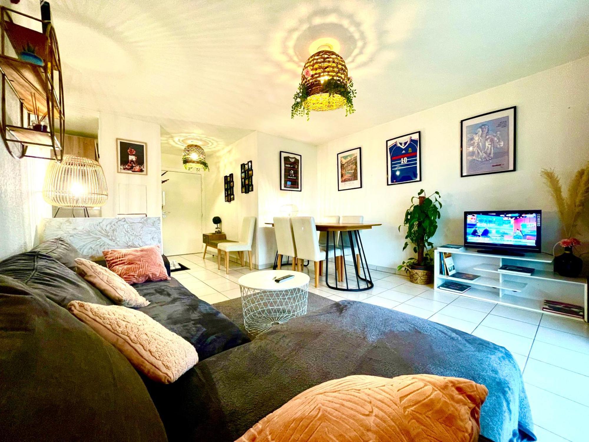 Bel Appartement T3 De 60M2 Avec Parking, Terrasse, Proche Du Metro Et Du Periph 圖盧茲 外观 照片